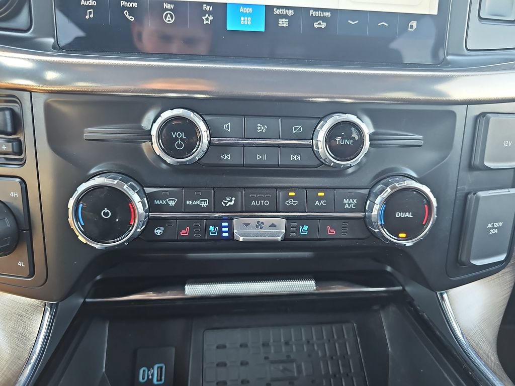 Certified 2024 Ford F150 King Ranch AWD/4WD image 23