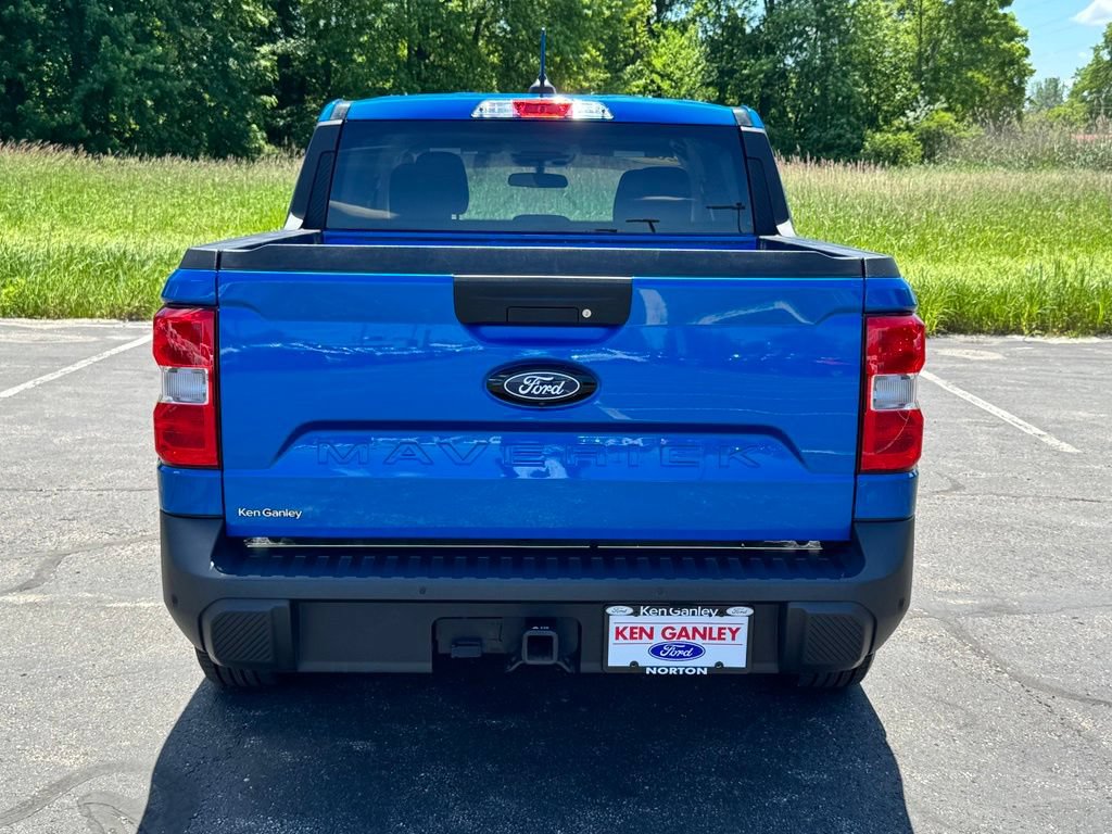 Certified 2025 Ford Maverick XLT FWD image 11