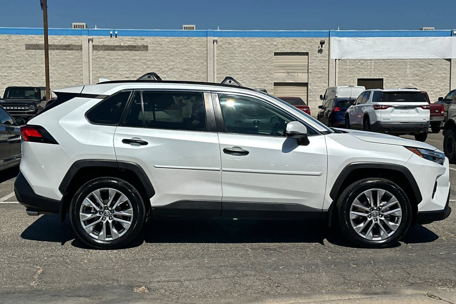 Used 2023 Toyota RAV4 XLE Premium FWD image 8
