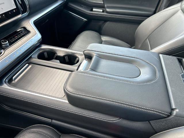 Certified 2025 Ford Expedition Platinum w/ Driver's Package image 36