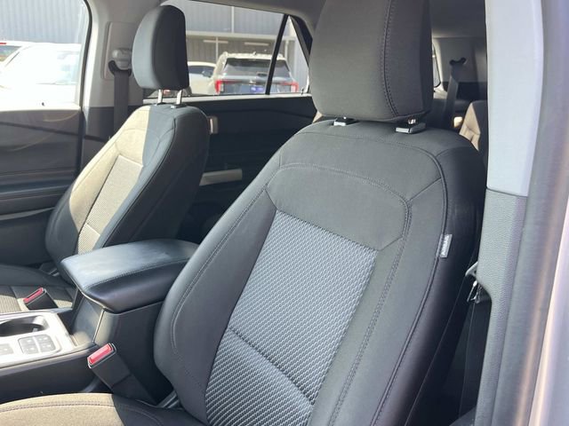 Certified 2024 Ford Explorer XLT RWD image 36