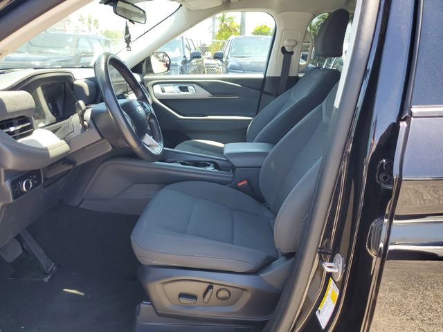 Certified 2025 Ford Explorer Active RWD image 17