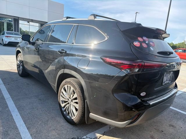 Used 2024 Toyota Highlander Platinum AWD/4WD image 30