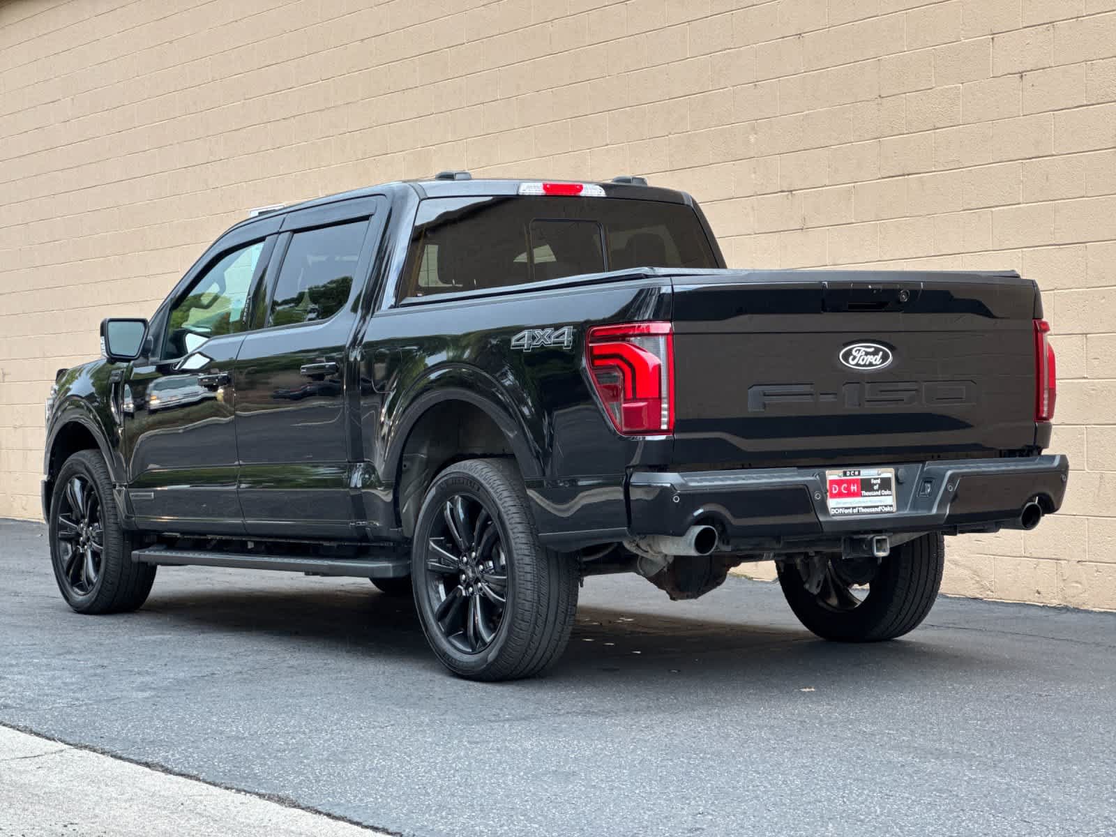 Certified 2024 Ford F150 Lariat w/ Equipment Group 502A High AWD/4WD image 6