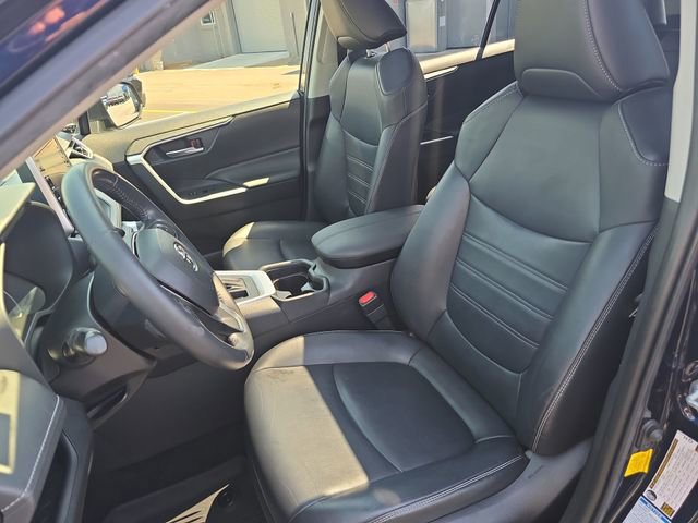 Used 2020 Toyota RAV4 XLE Premium AWD/4WD image 11