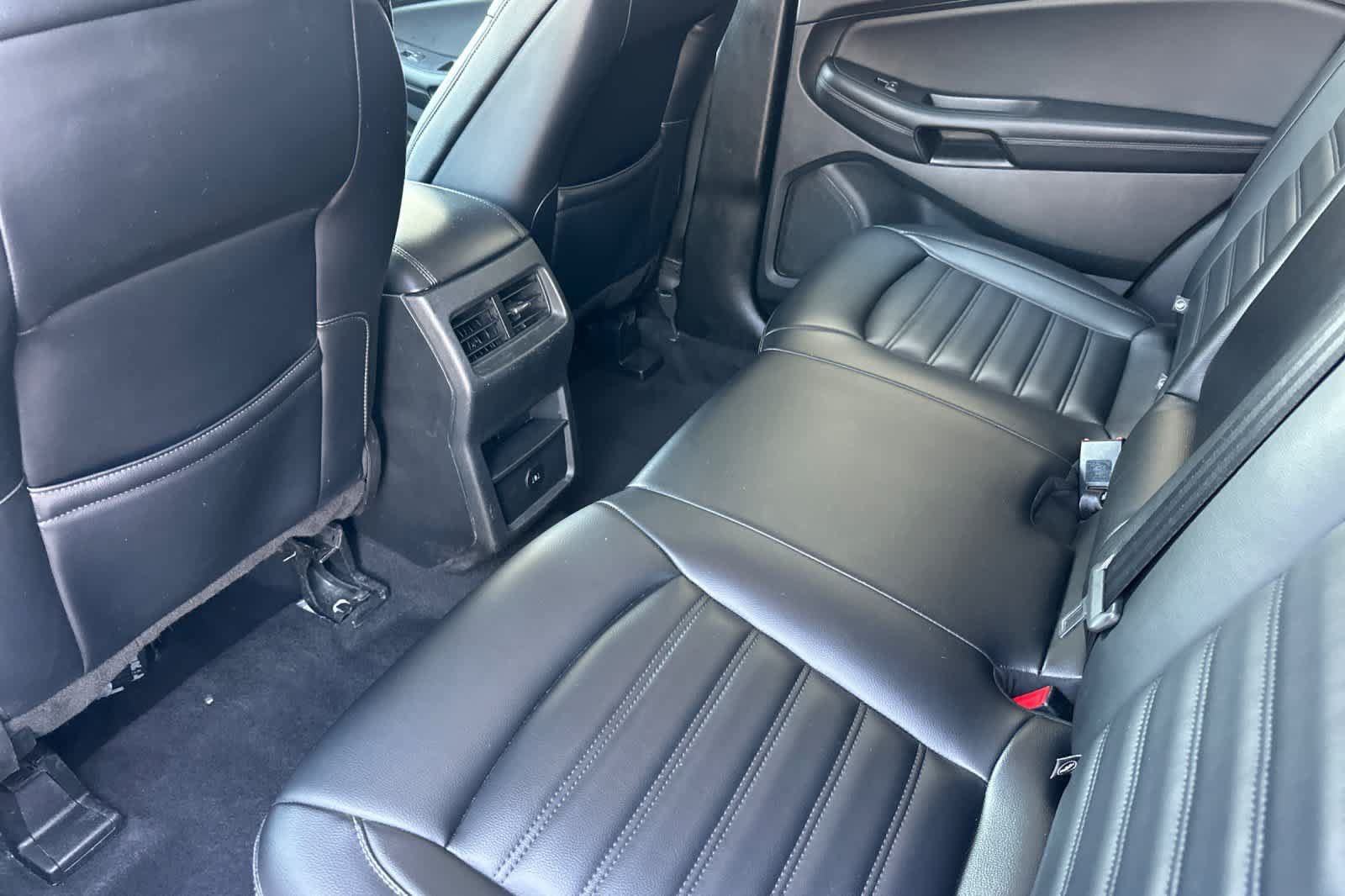 Certified 2024 Ford Edge SEL AWD/4WD image 4