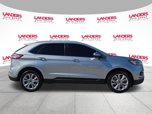 Certified 2022 Ford Edge Titanium w/ Equipment Group 301A AWD/4WD image 2