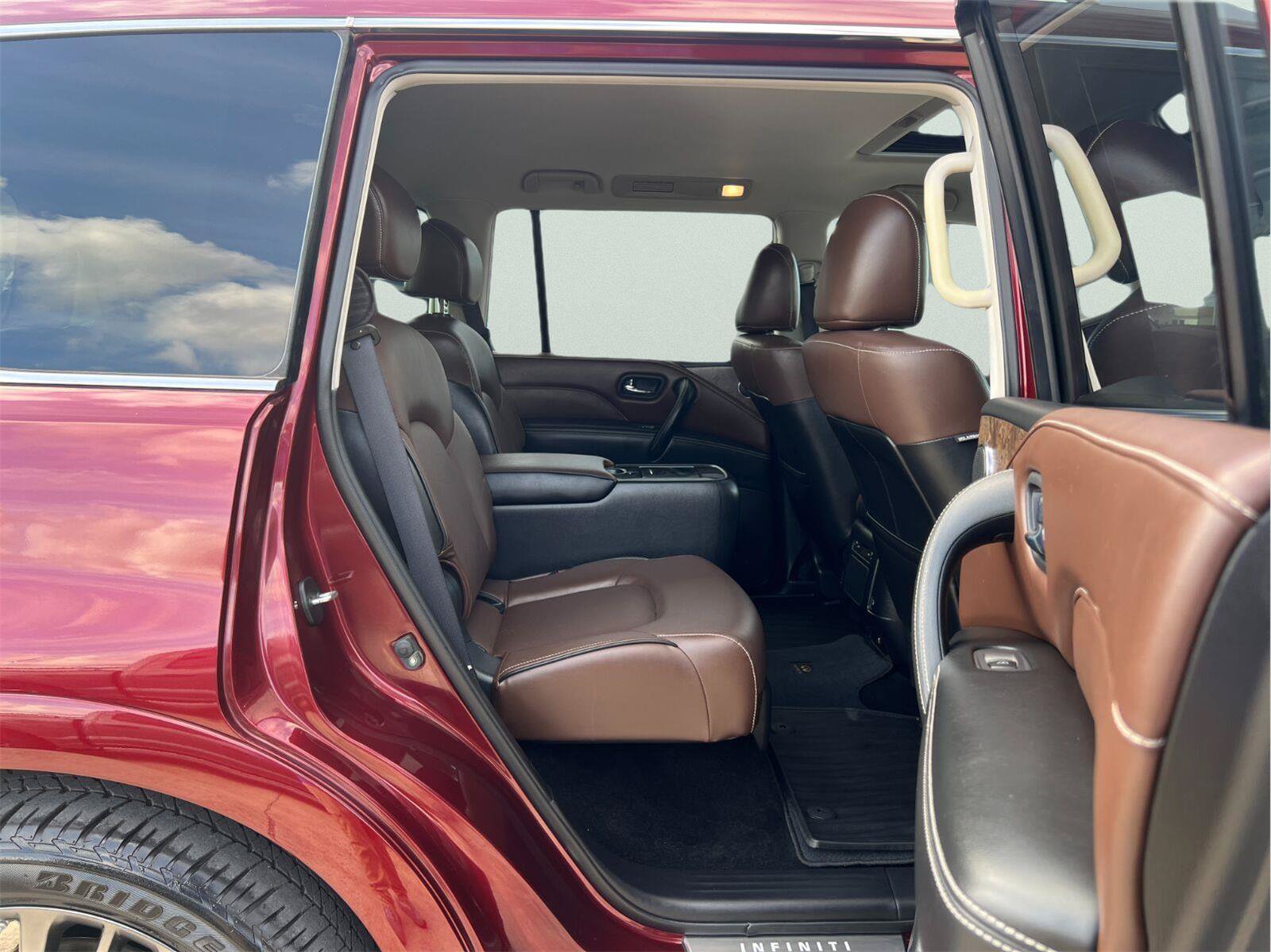 Used 2022 INFINITI QX80 Premium Select w/ Cargo Package RWD image 21