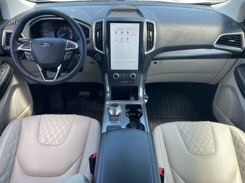 Certified 2024 Ford Edge Titanium AWD/4WD image 31