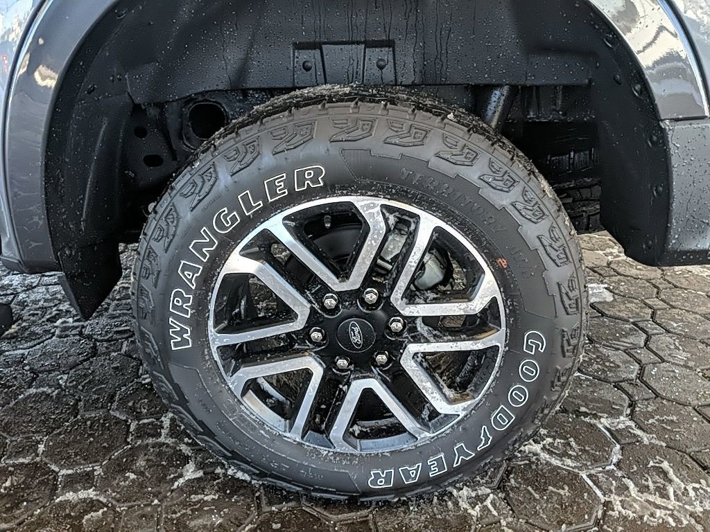 Certified 2024 Ford Ranger Lariat w/ FX4 Off-Road Package image 9