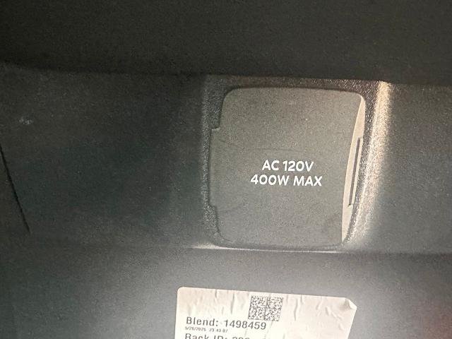 Certified 2025 Ford Expedition Active AWD/4WD image 14