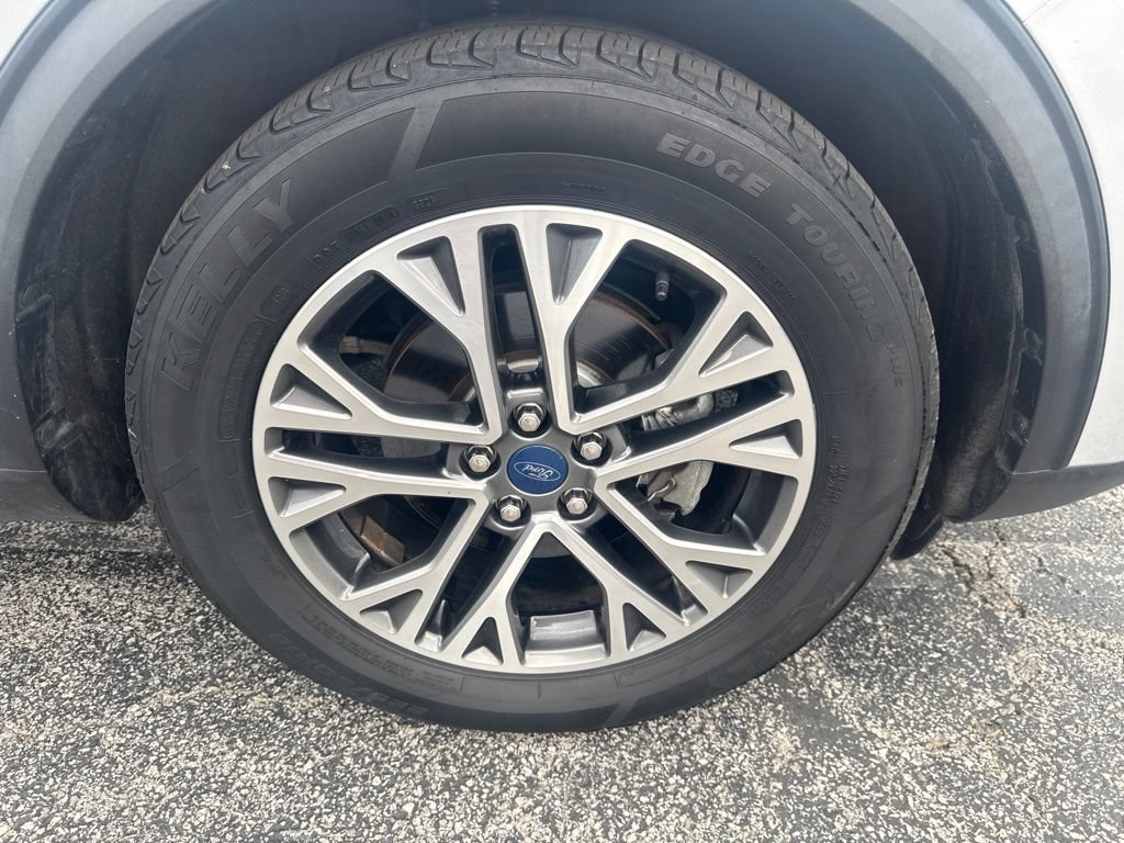 Certified 2020 Ford Escape SEL FWD image 46