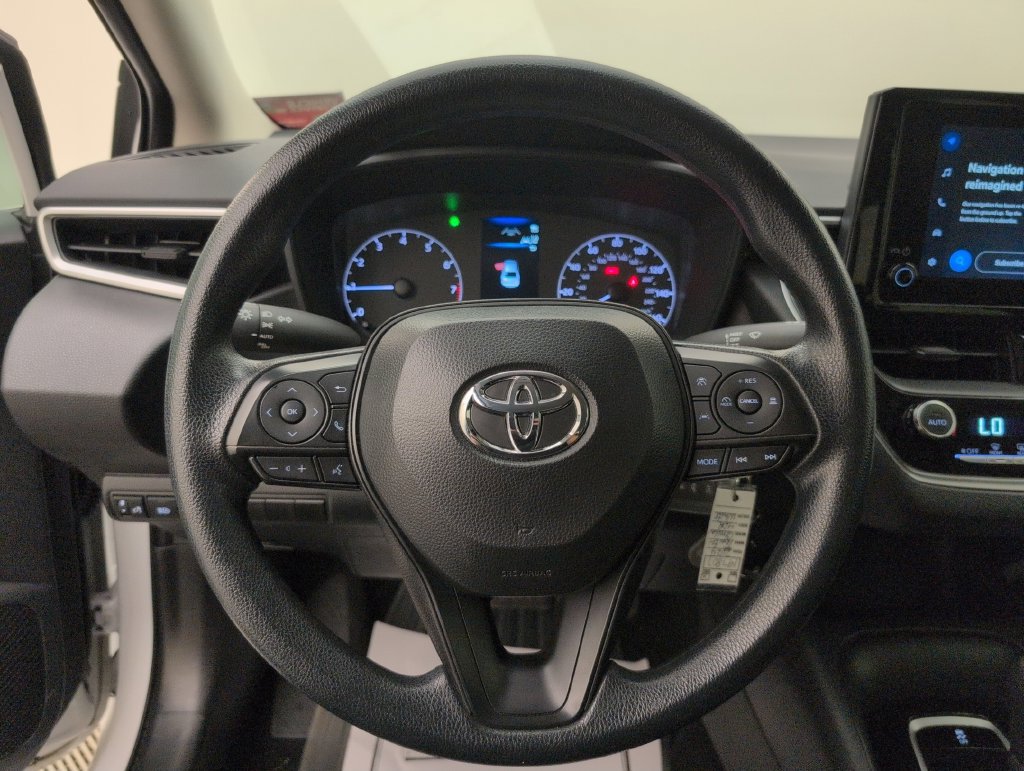 Used 2024 Toyota Corolla LE FWD image 32