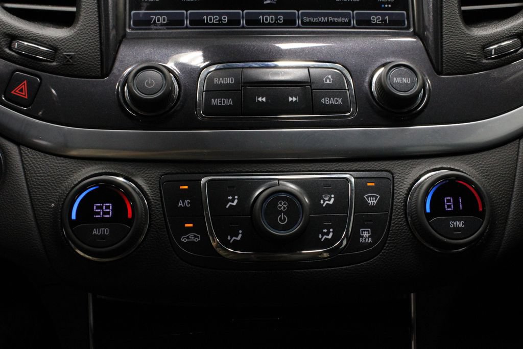 Used 2019 Chevrolet Impala LT FWD image 29