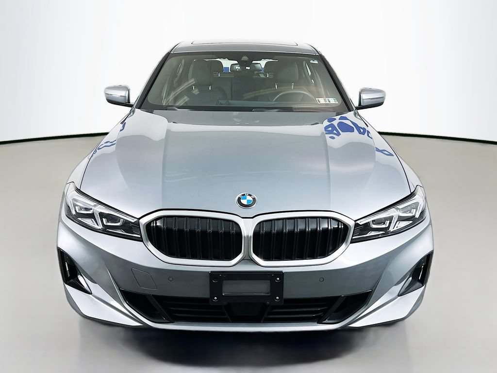 Used 2025 BMW 330i xDrive Sedan AWD/4WD image 3