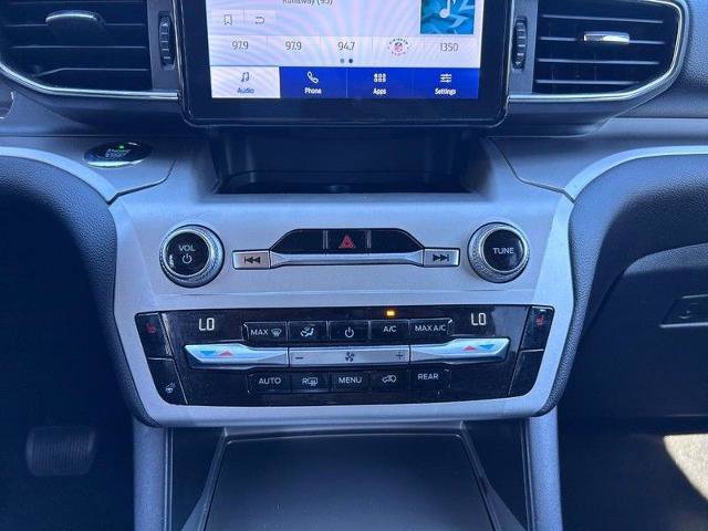 Certified 2021 Ford Explorer XLT w/ Equipment Group 202A image 18