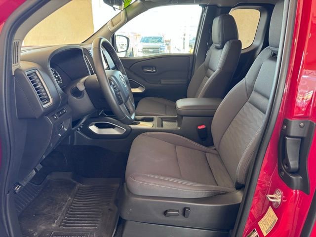 Used 2023 Nissan Frontier SV w/ SV Convenience Package image 9