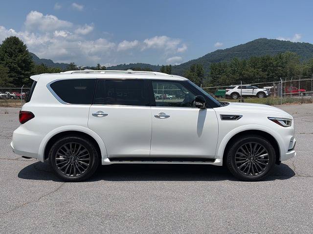 Used 2024 INFINITI QX80 Premium Select w/ Cargo Package AWD/4WD image 2