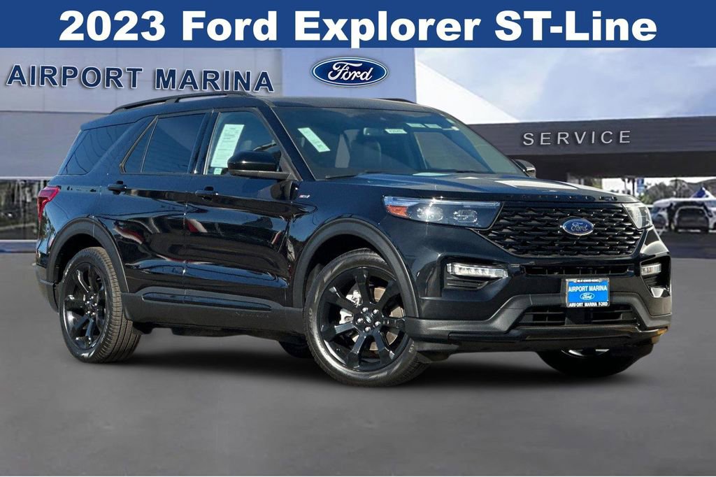 Certified 2023 Ford Explorer ST-Line w/ Class IV Trailer Tow Package image 2