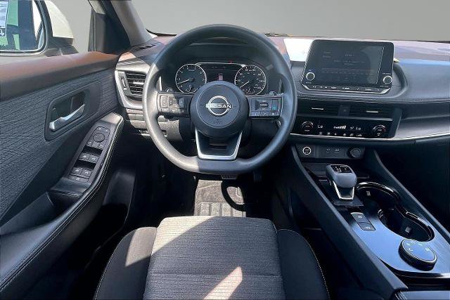 Used 2023 Nissan Rogue SV AWD/4WD image 5