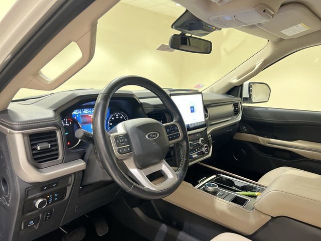 Certified 2022 Ford Expedition Max XLT image 9