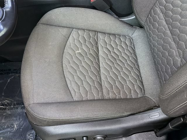 Used 2019 Chevrolet Equinox LT FWD image 18
