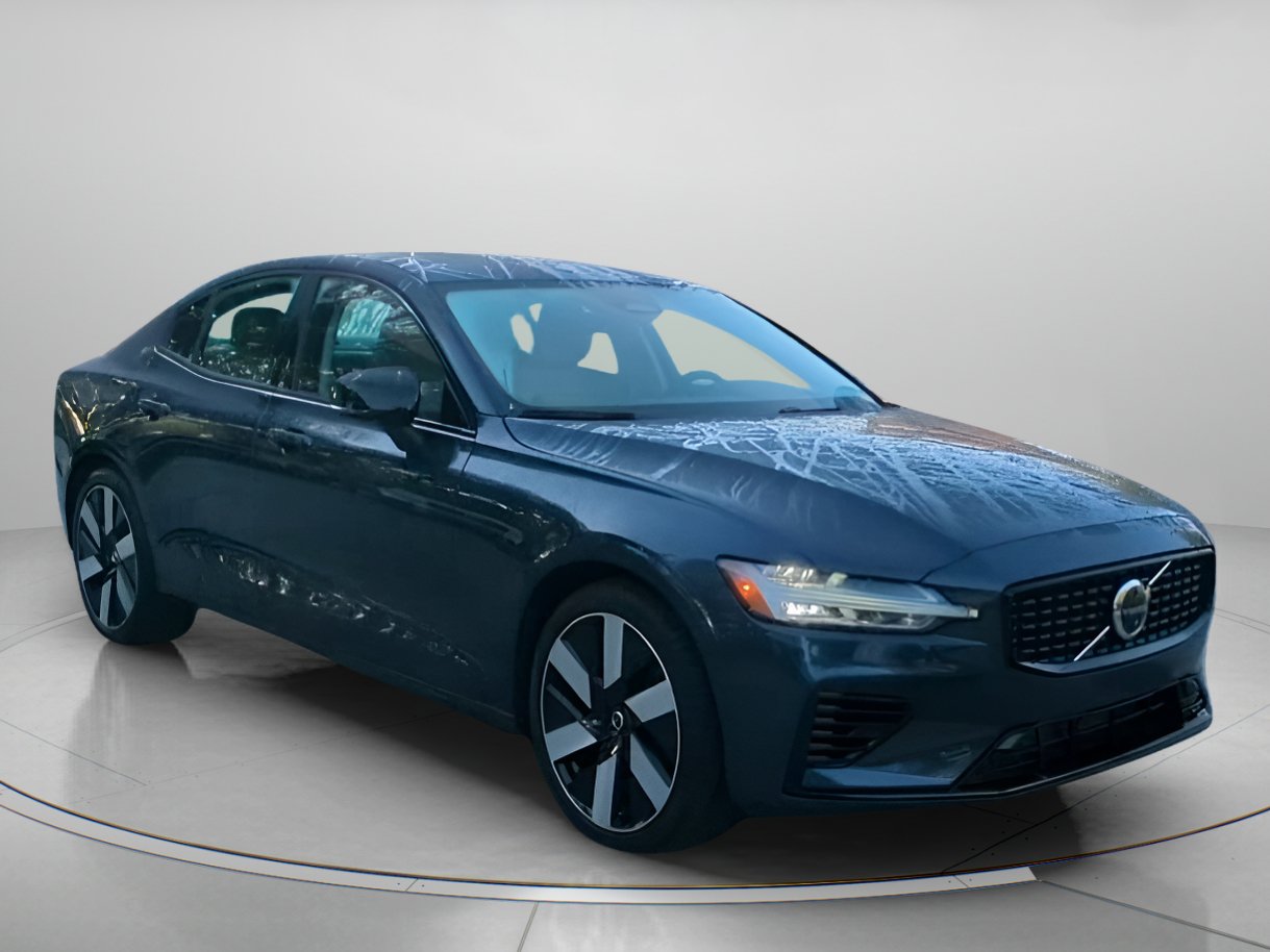 Used 2024 Volvo S60 T8 Ultimate AWD/4WD image 2