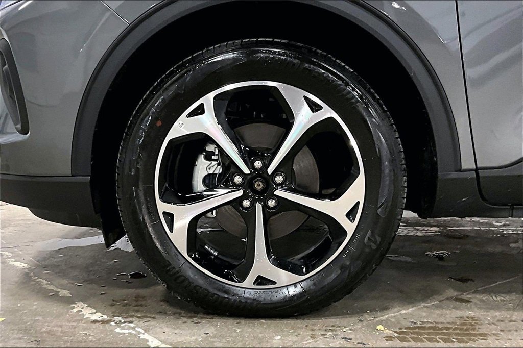 Certified 2025 Ford Escape ST-Line Select w/ Tech Pack #1 image 9