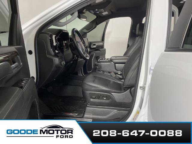Used 2024 Chevrolet Silverado 3500 LT w/ Convenience Package image 8
