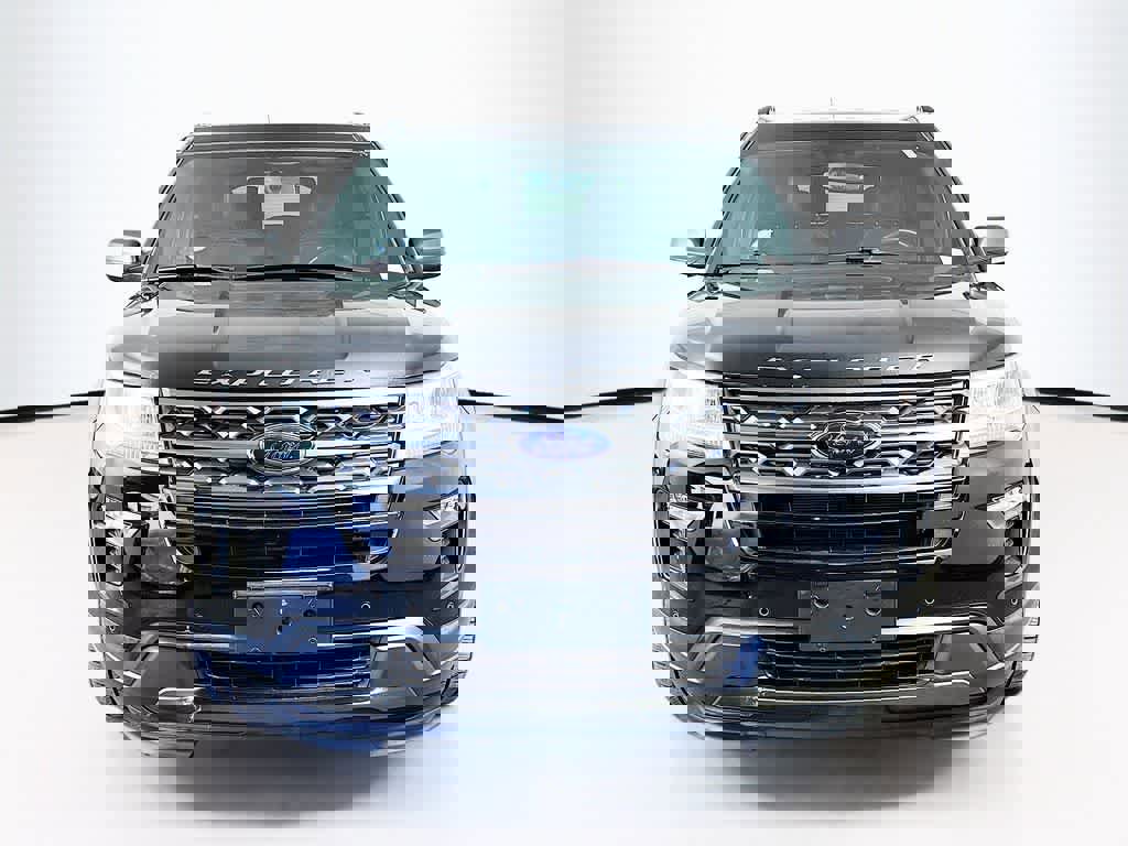 Certified 2019 Ford Explorer XLT w/ Equipment Group 202A image 6