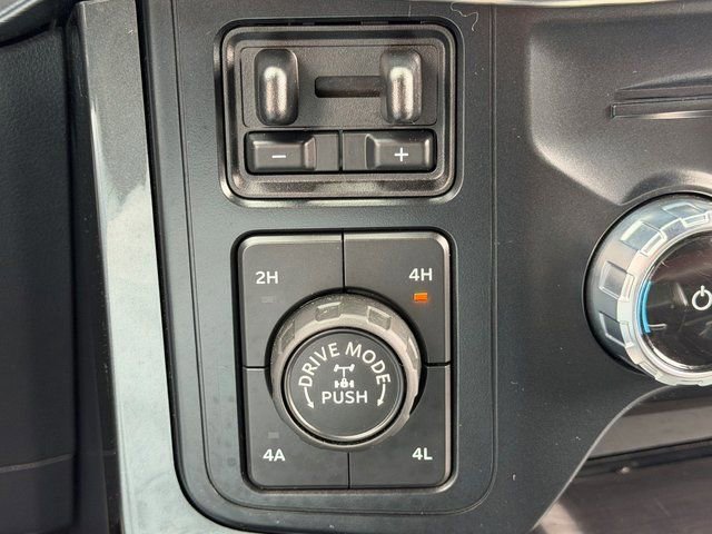 Certified 2023 Ford F150 Lariat image 31