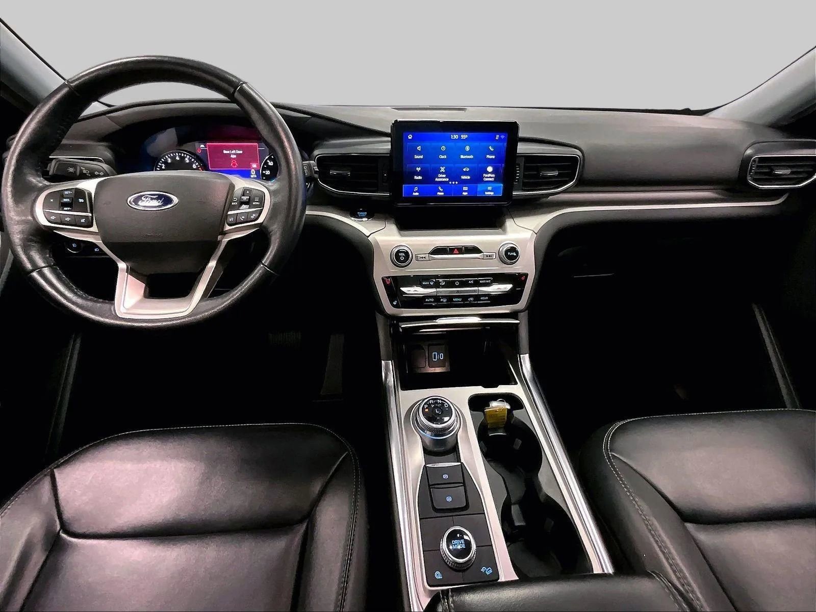 Certified 2022 Ford Explorer XLT w/ Equipment Group 202A image 14