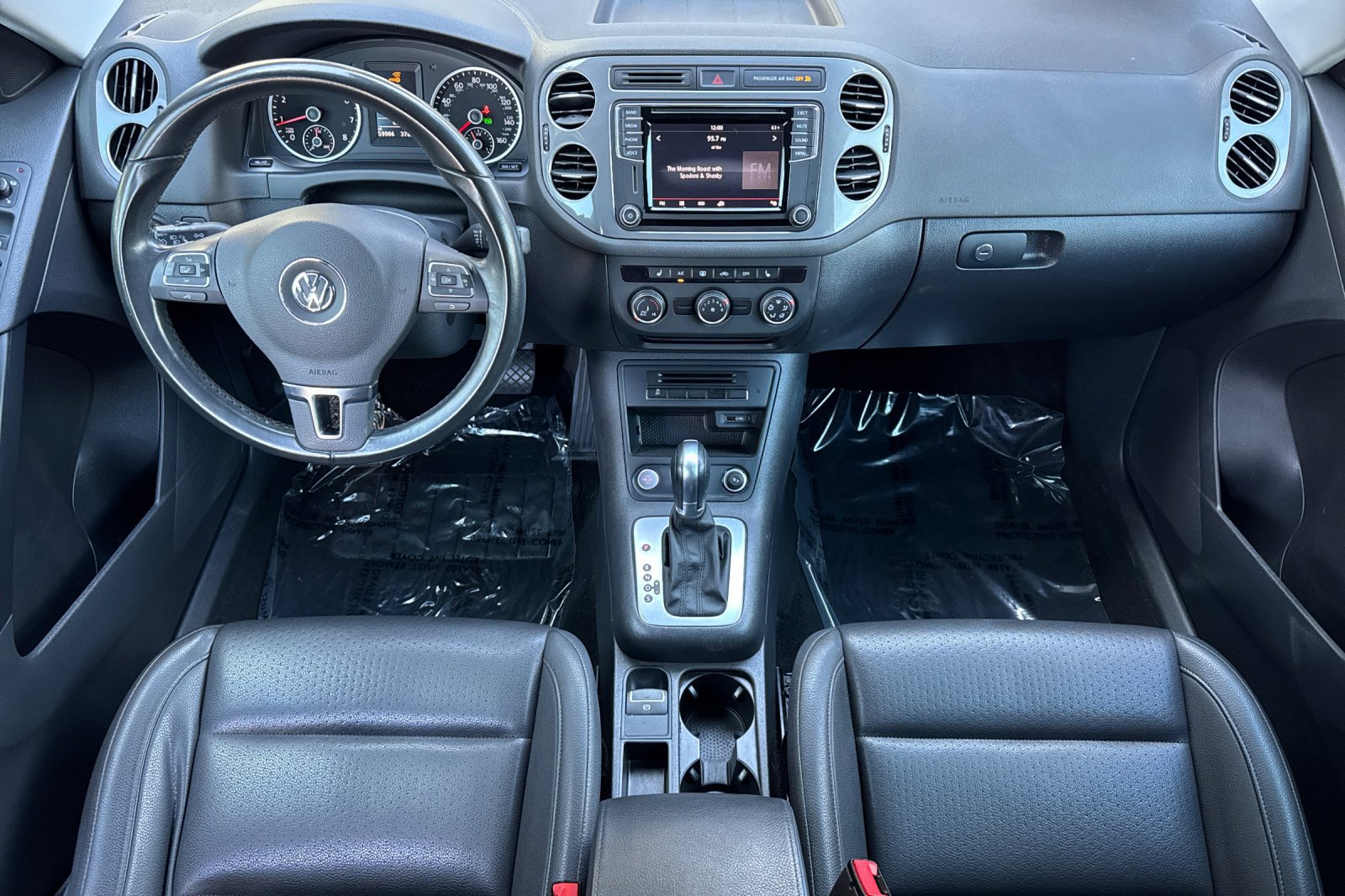 Used 2017 Volkswagen Tiguan S FWD image 14