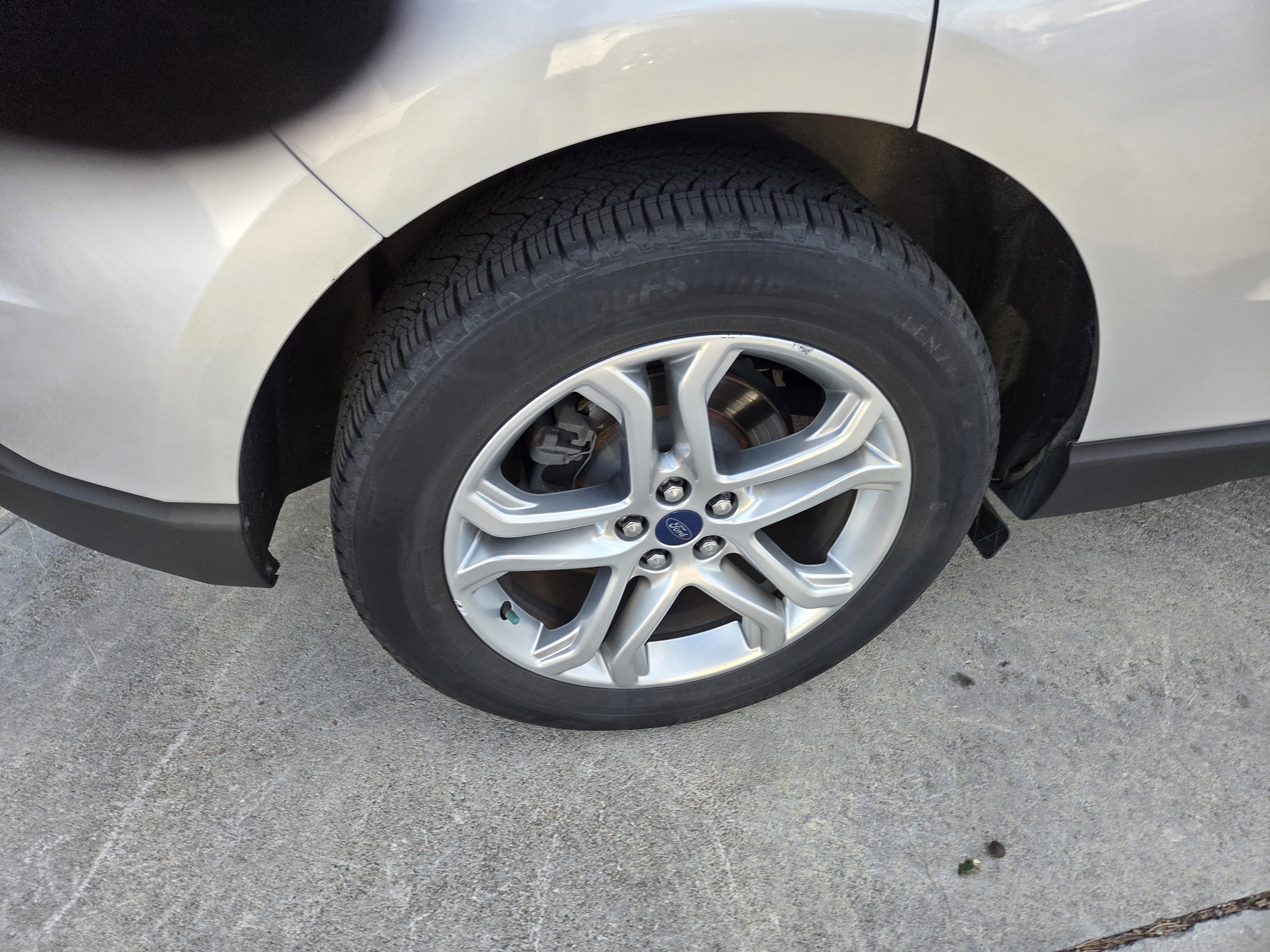 Certified 2018 Ford Edge Titanium image 11