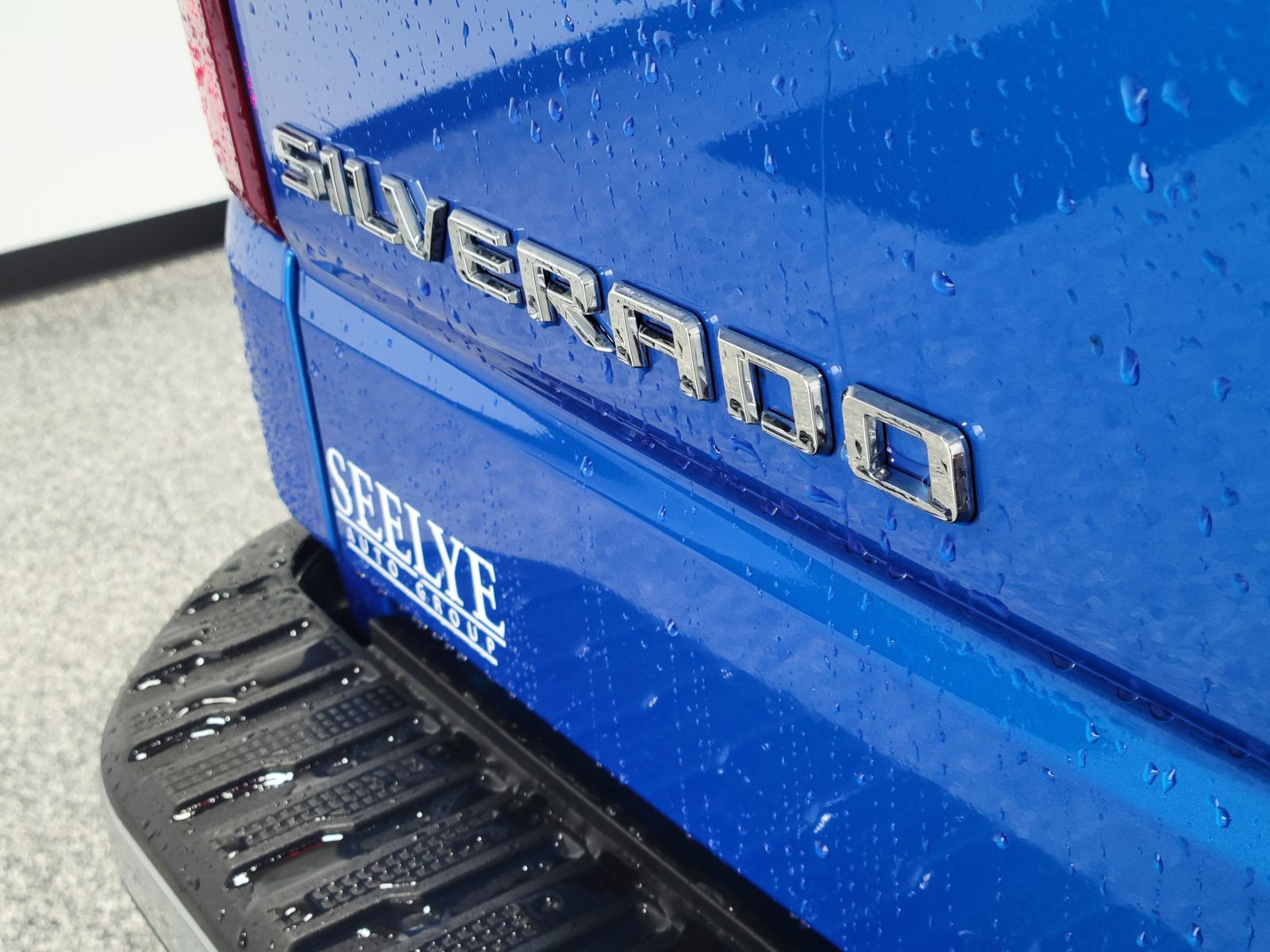 Used 2025 Chevrolet Silverado 1500 LT AWD/4WD image 24