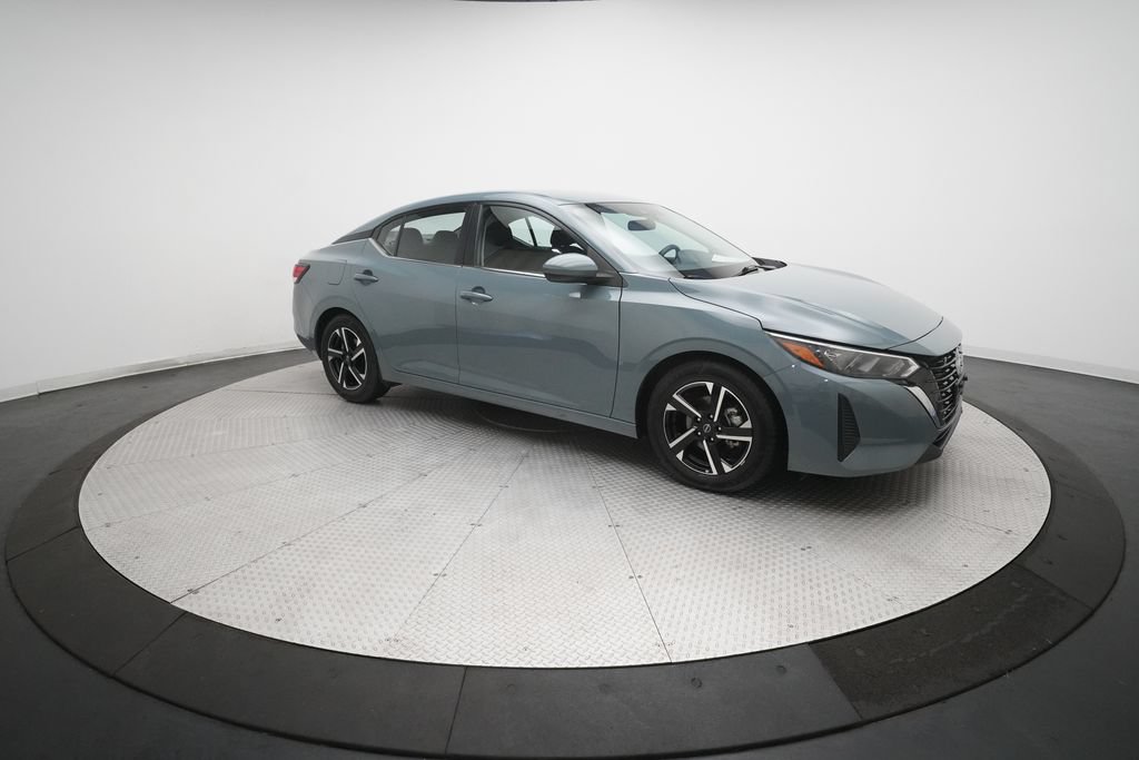 Used 2025 Nissan Sentra SV FWD image 34