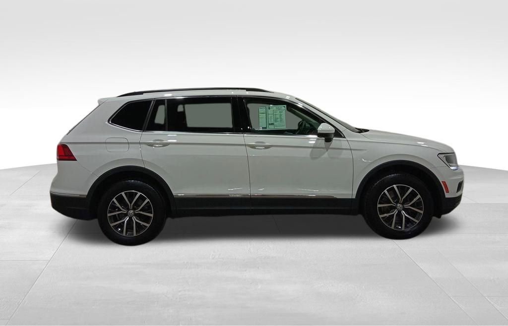 Used 2020 Volkswagen Tiguan SE w/ 3rd Row Seat Package image 2