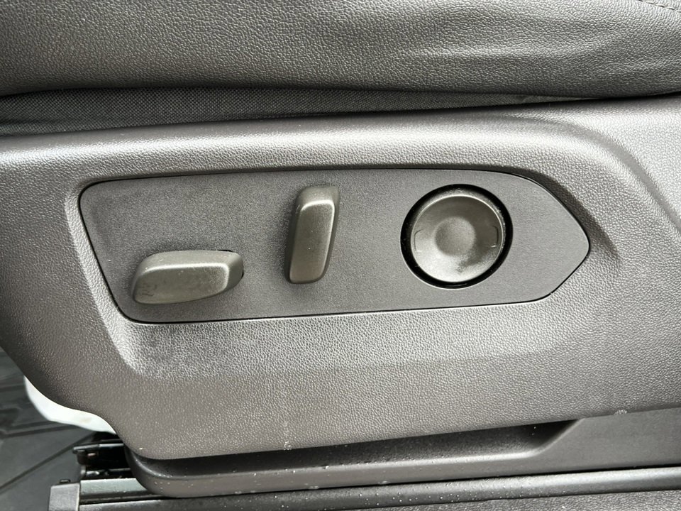 Used 2024 Chevrolet Silverado 1500 ZR2 image 15