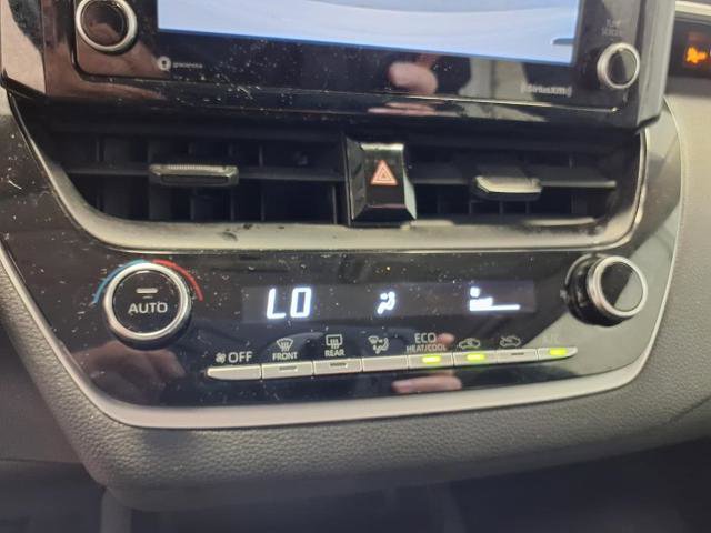 Used 2022 Toyota Corolla LE image 19