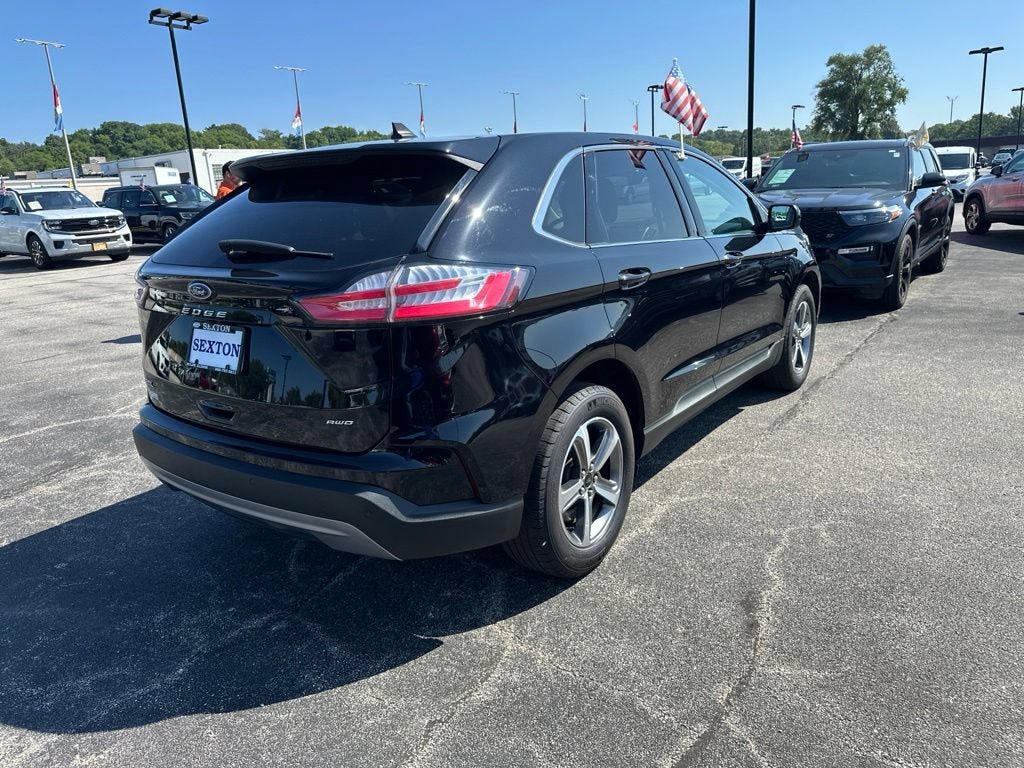 Certified 2024 Ford Edge SEL w/ Convenience Package AWD/4WD image 7