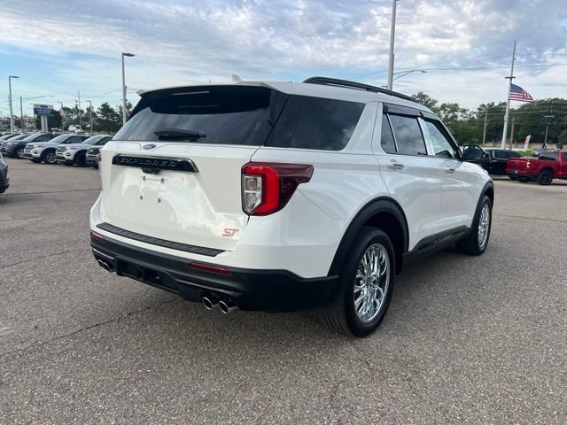 Certified 2024 Ford Explorer ST w/ Equipment Group 401A AWD/4WD image 4