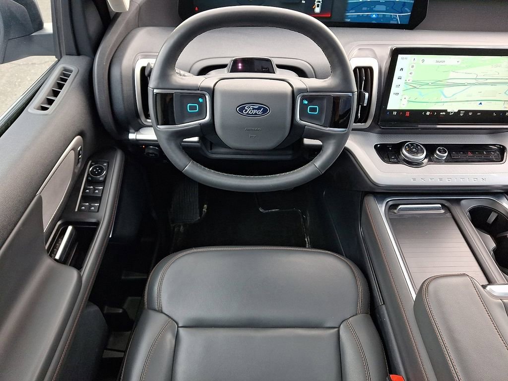 Certified 2025 Ford Expedition Active image 13