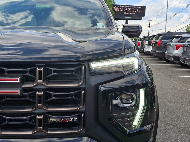 Used 2024 GMC Canyon AT4X AWD/4WD image 14