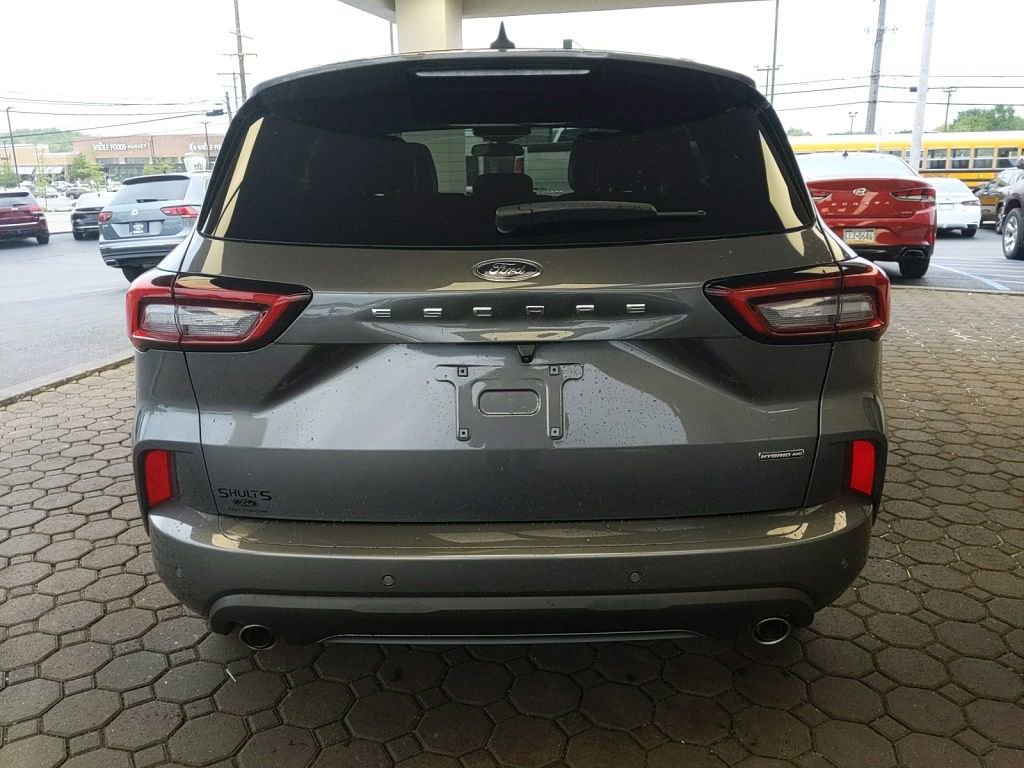 Certified 2023 Ford Escape ST-Line Select w/ Tech Pack #1 AWD/4WD image 7