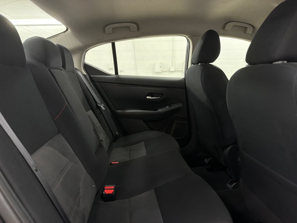 Used 2025 Nissan Sentra SR FWD image 29