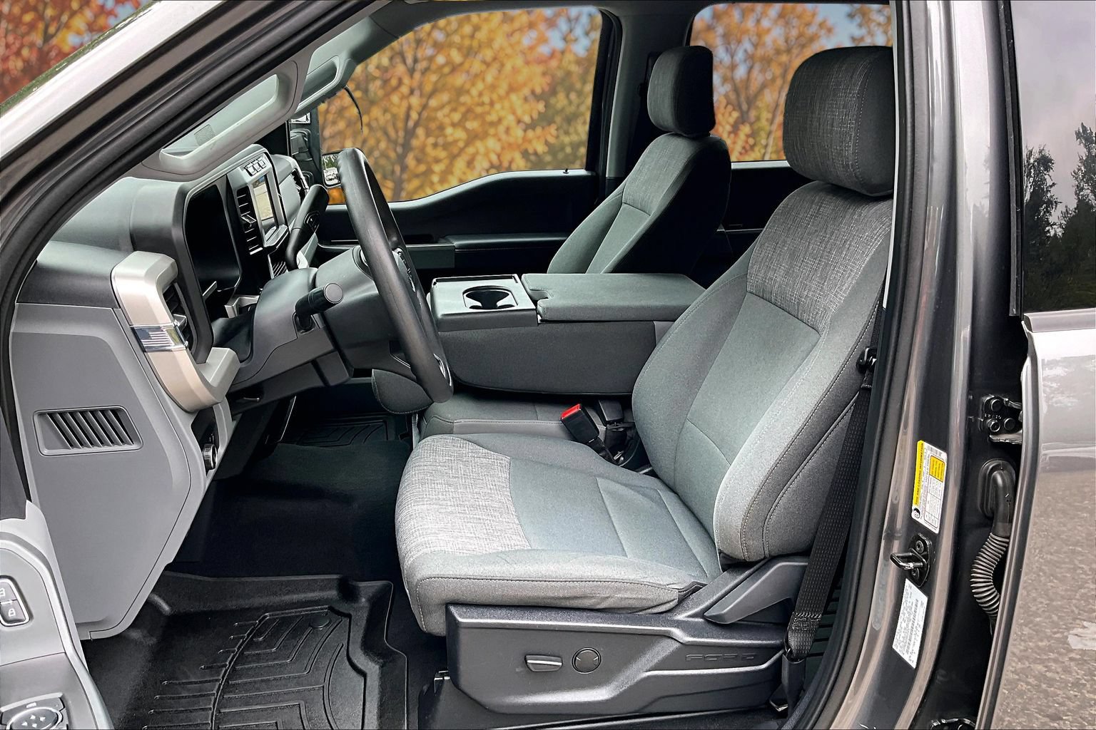 Certified 2023 Ford F250 XLT AWD/4WD image 28