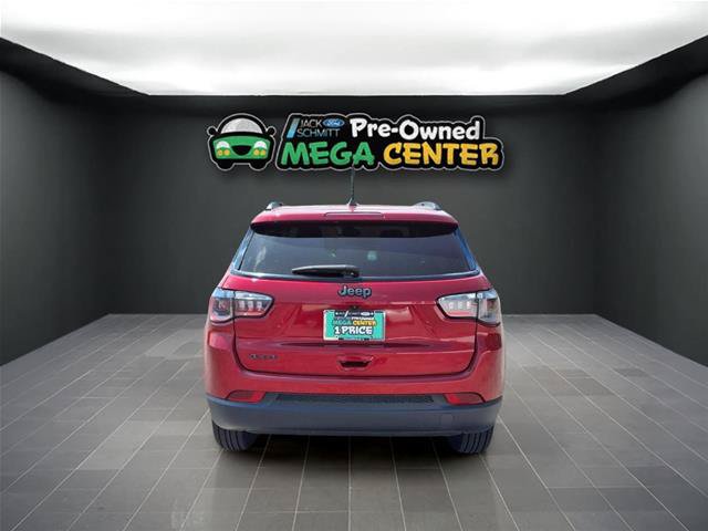 Used 2025 Jeep Compass Latitude w/ Altitude Special Edition AWD/4WD image 22