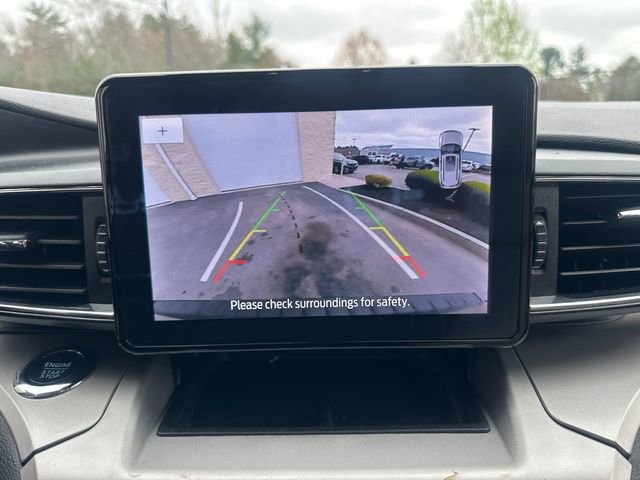 Certified 2022 Ford Explorer XLT w/ Equipment Group 202A AWD/4WD image 29