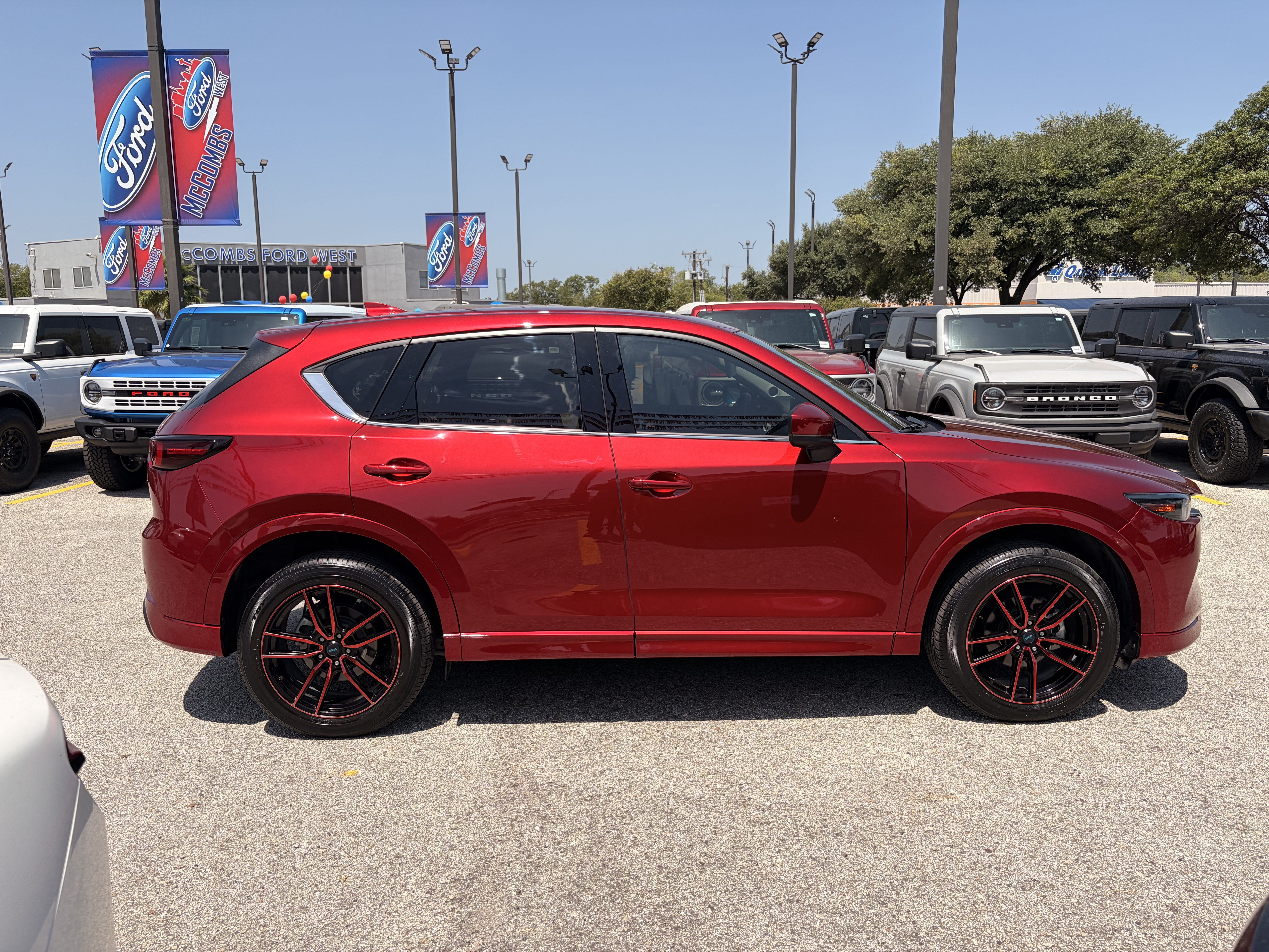 Used 2025 MAZDA CX-5 AWD 2.5 S w/ Premium Plus Pkg image 2