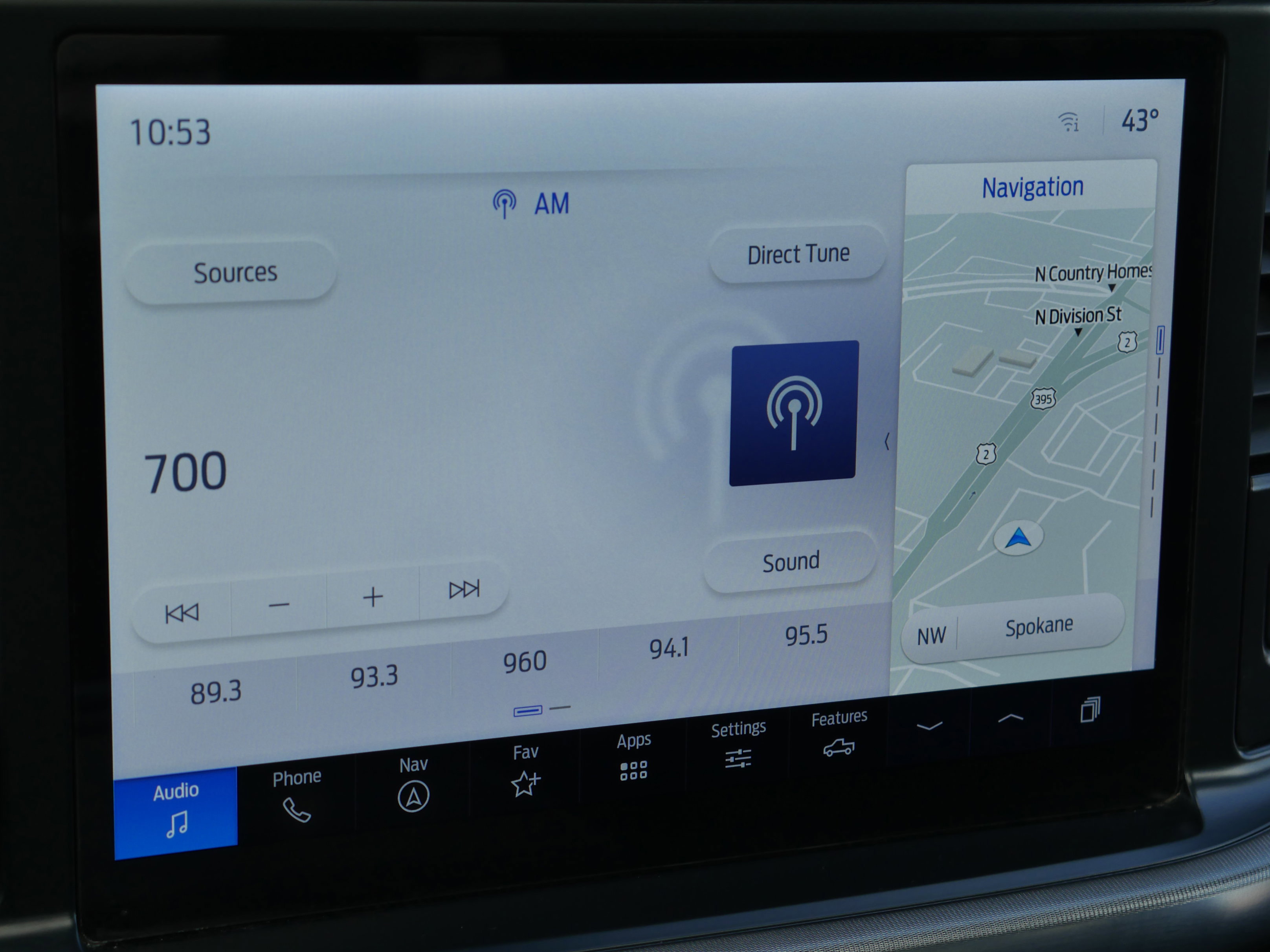 Certified 2025 Ford F150 Lariat w/ Equipment Group 502A High image 18